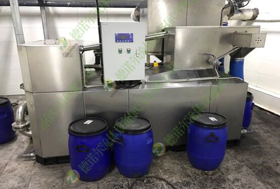 油水分離器 油水分離器