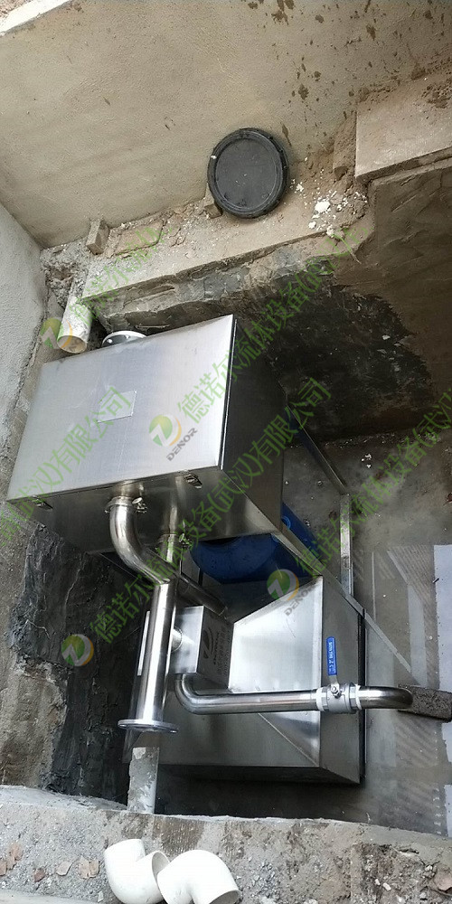 油水分離器現(xiàn)場施工圖